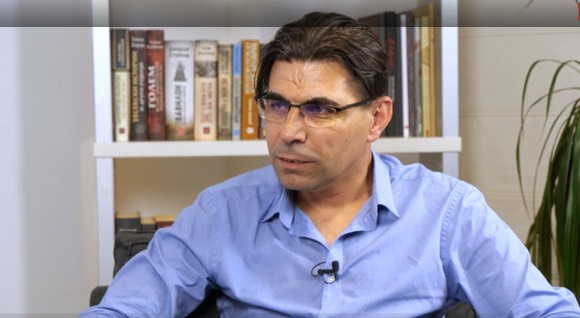 Социология и политически нагласи: шизофренното разминаване в България 