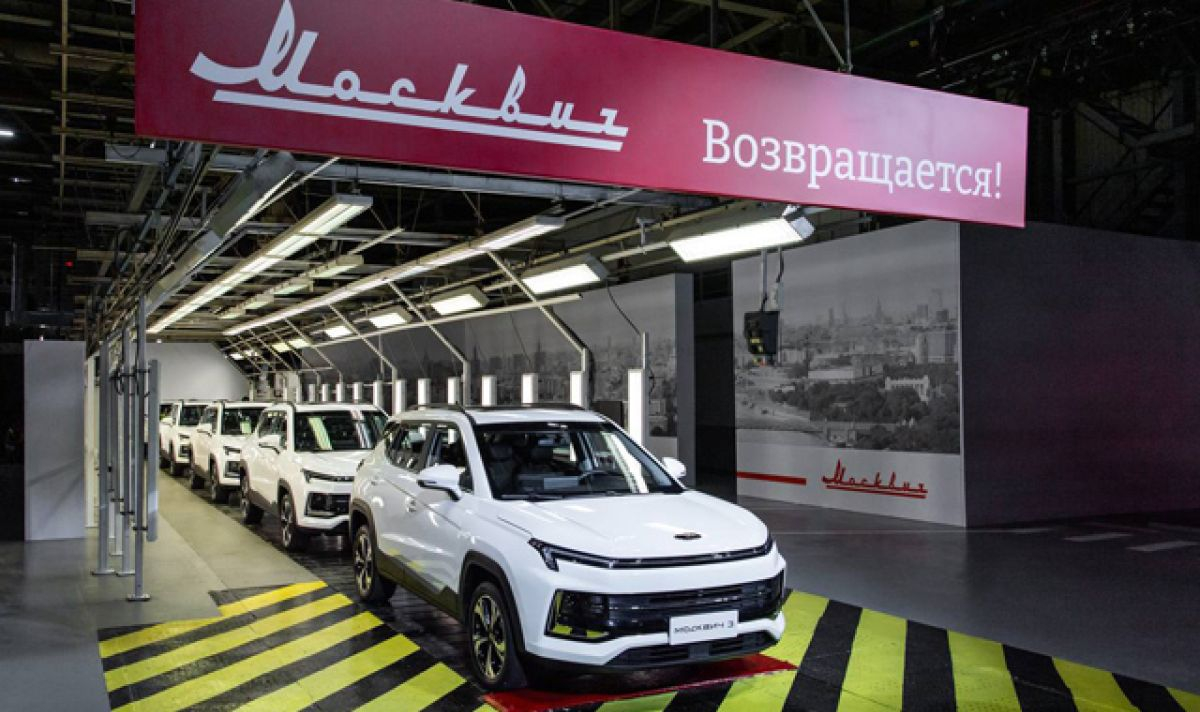 Голяма излагация с всичките продадени нови москвичи, връщат ги в завода