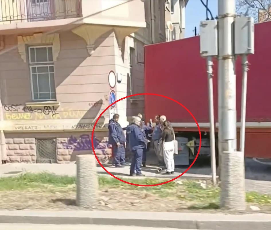  Зрелищни СНИМКИ: Невиждан досега инцидент с ТИР на столичното „Цариградско“!