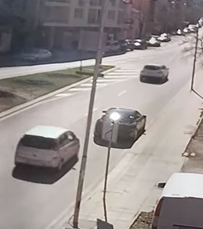 Зрелищно ВИДЕО - шофьор помита колата на известен врачански бизнесмен 
