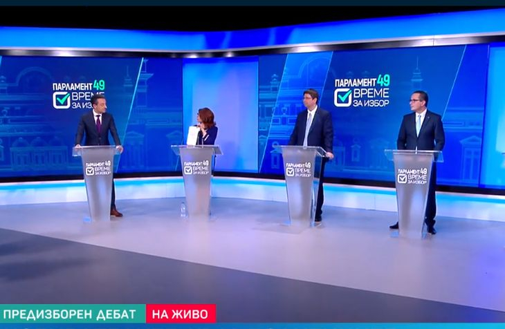 Цирк в bTV: Атанасова подбра Лорер, а той шашна всички с тази нечленоразделна реакция СНИМКИ