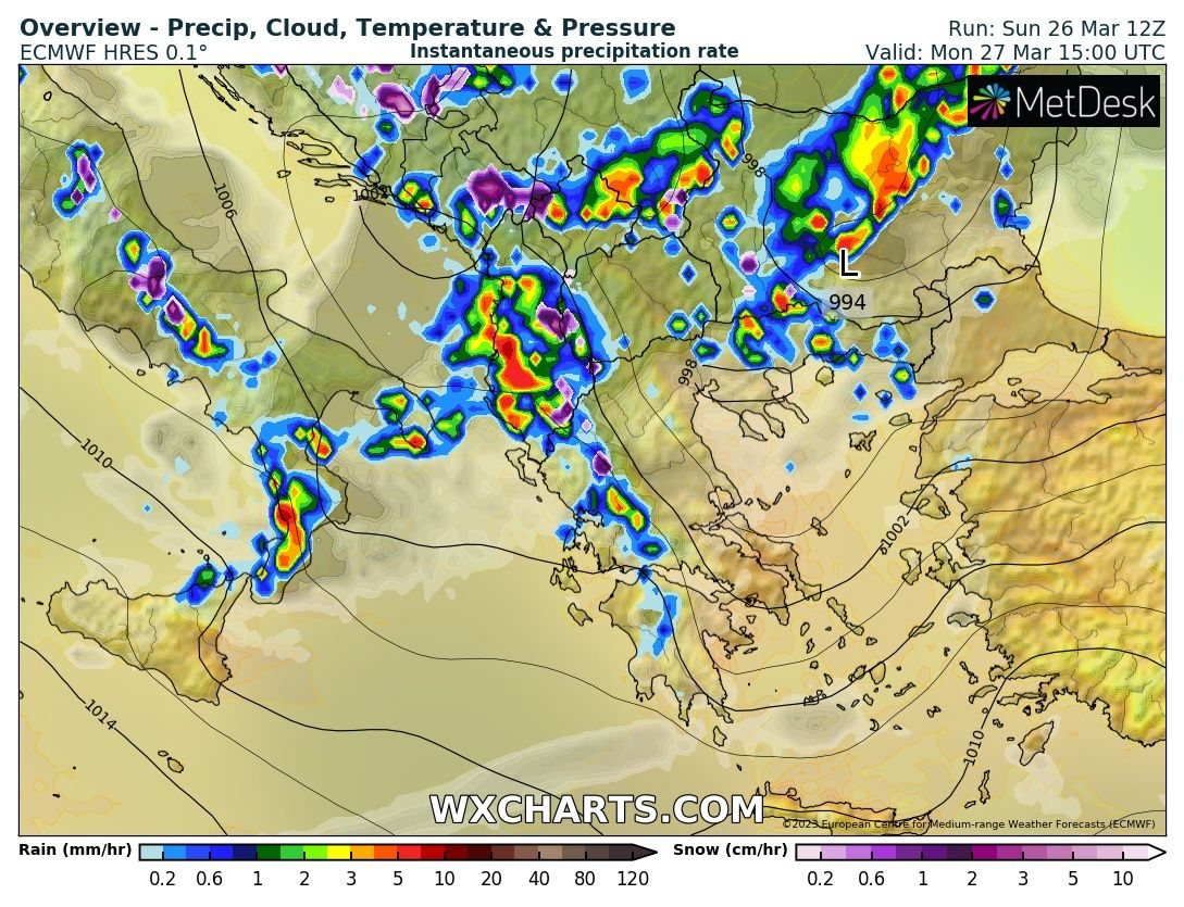 Гръмотевични бури и сняг удрят България до часове, арктически леден език сваля градусите