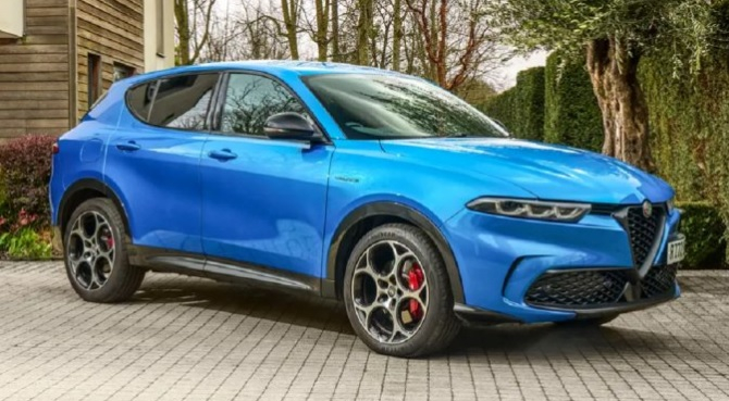 Alfa Romeo представи уникален кросоувър за родители с непослушни деца СНИМКИ