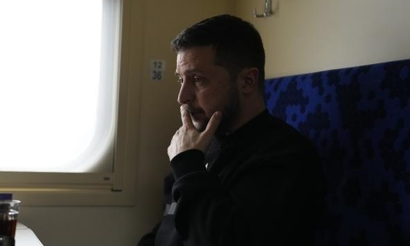 Зеленски сподели огромни опасения от ситуацията във Вашингтон, Бахмут и Путин, който души за кръв 