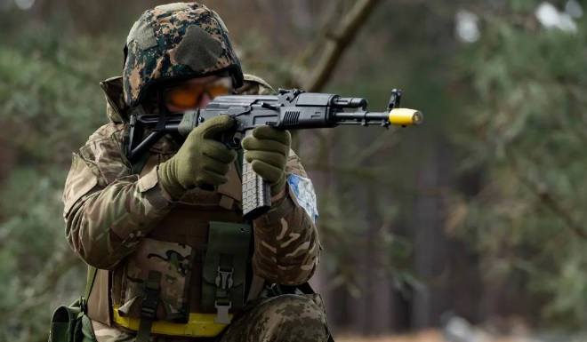 ВИДЕО от войната: Украински щурмоваци заснеха ликвидиране на руски войници край Бахмут