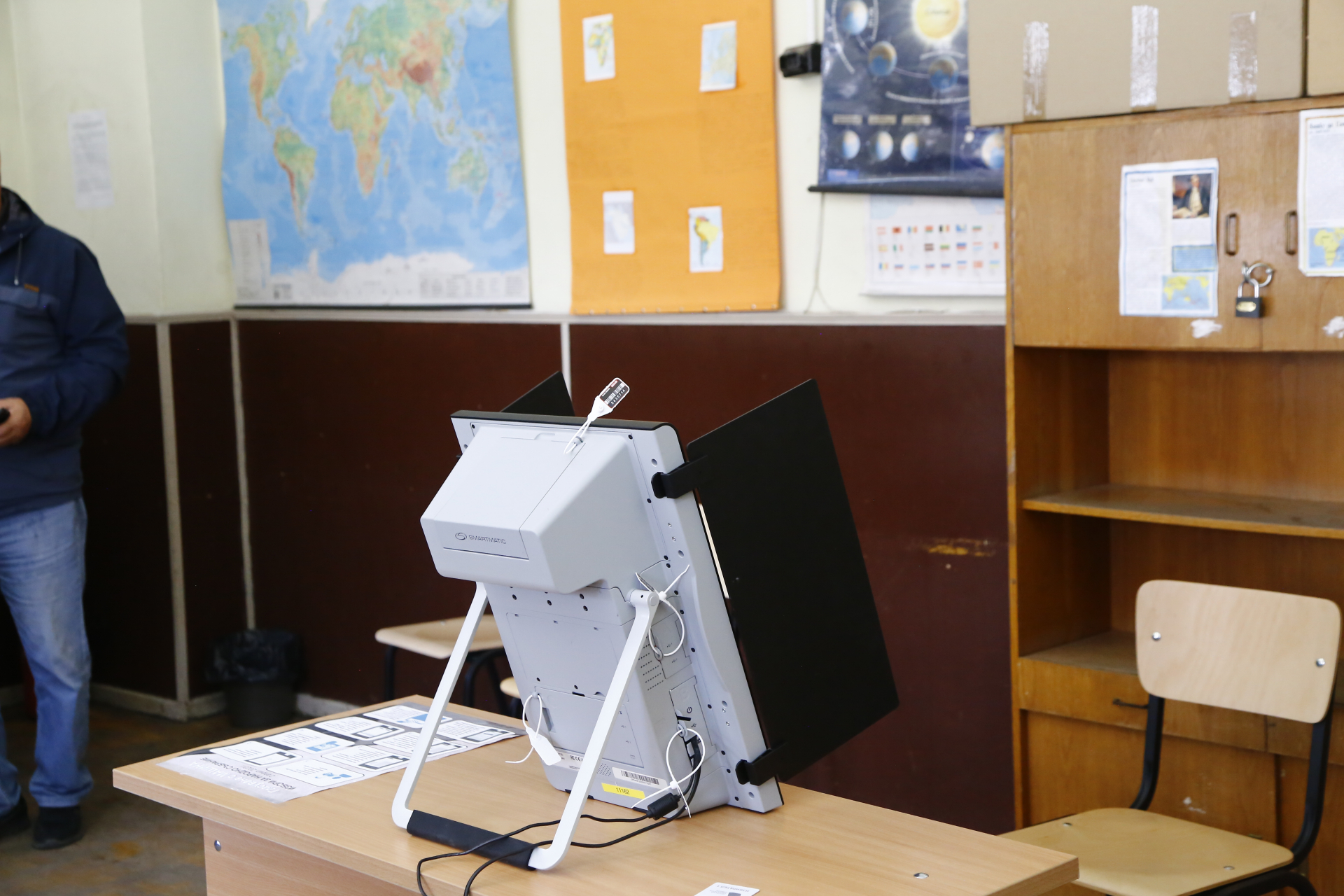 Умнокрасивите си намериха ново оправдание за провала на изборите 