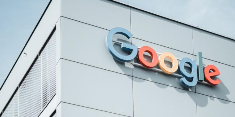 Фалира ли Google? В компанията яко затягат колана, свиват разходите 