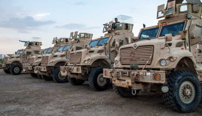Непробиваем: Войници от ВСУ показаха US БТР MRAP, издържал попадение от танк ВИДЕО