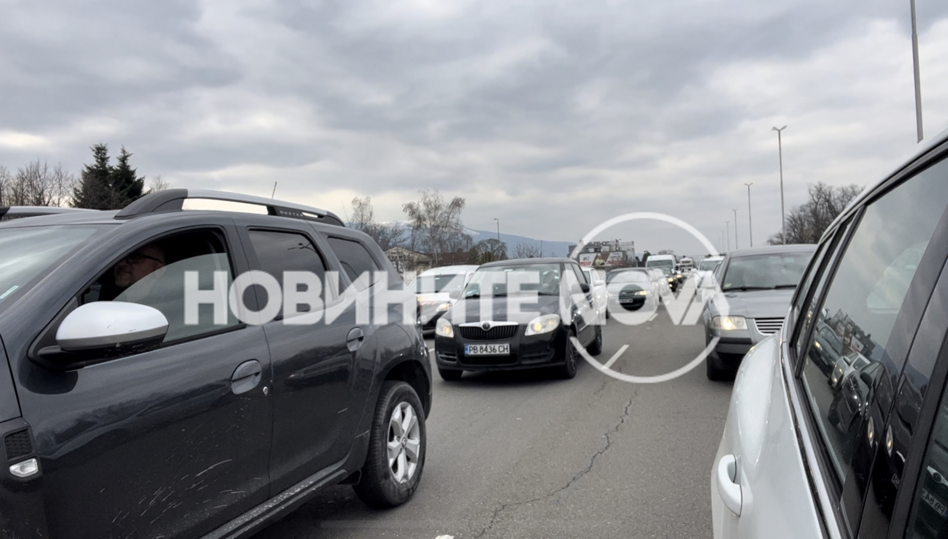 Ад при изхода на София към АМ "Тракия", ето какво се случва СНИМКИ