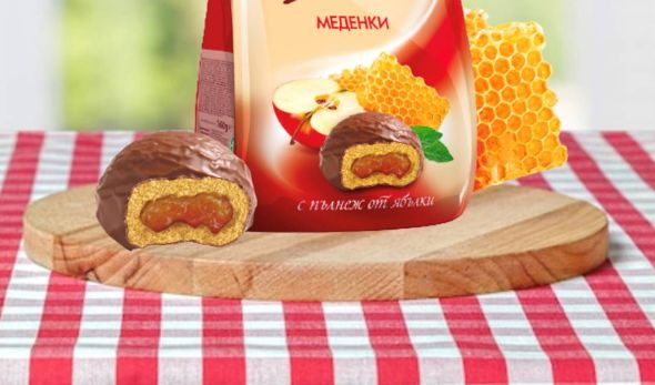 Търновка си купи вкусни меденки, отхапа една и изтръпна от погнуса СНИМКА 