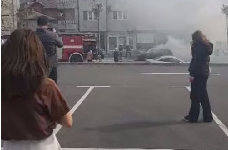 Брутално ВИДЕО улови зрелищен пожар в Хасково