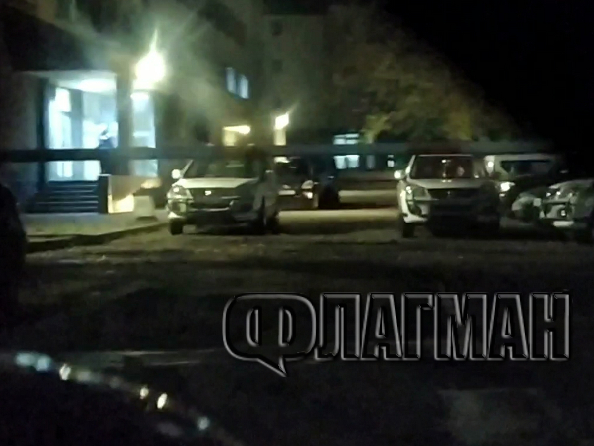 Юлияна и Стоян излязоха на разходка в Бургас, качулки ги натръшкаха след секунди и...