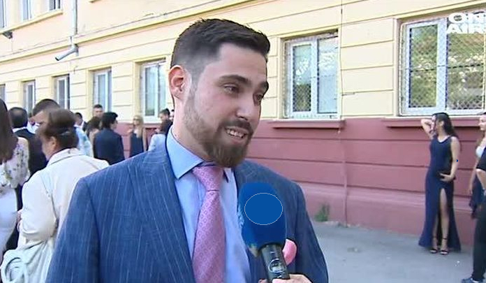 Гърми скандал! Чакмаков с ужасяващи разкрития пред БЛИЦ за случващото се в Италианския лицей в Горна баня!