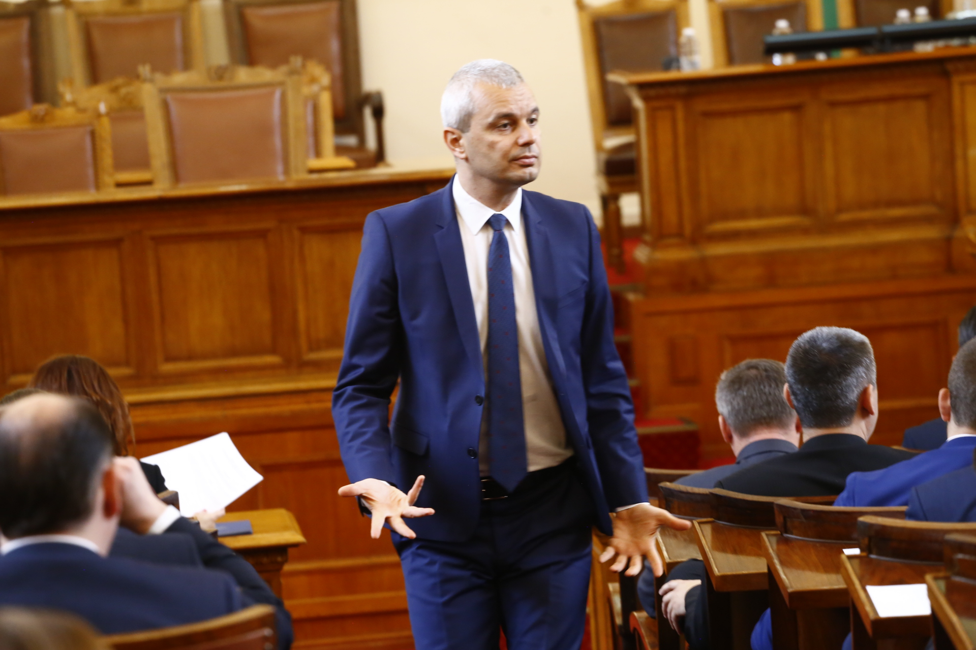 „Дейли Телеграф“ свърза българите руски шпиони с „Възраждане“