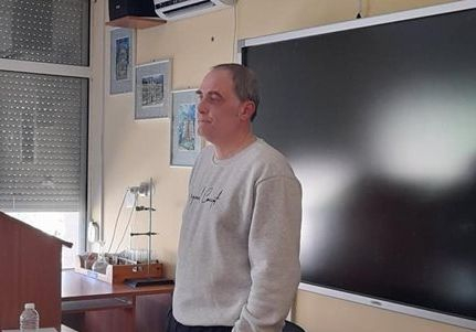 Авторът на вулгарната детска книжка се чуди защо хулят възвишеното му изкуство