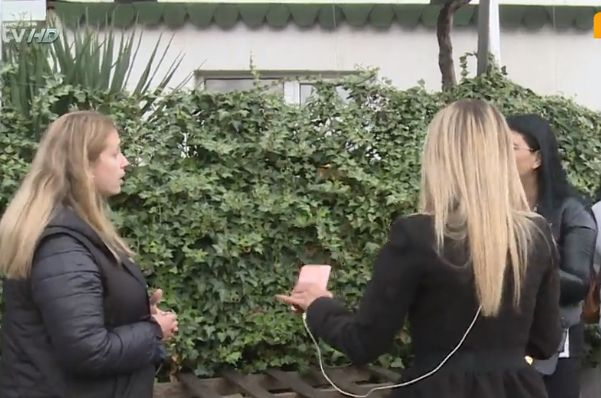 Невиждан екшън! Две жени тръгнаха да се бият в ефир, репортерка на bTV застана между тях и... ВИДЕО