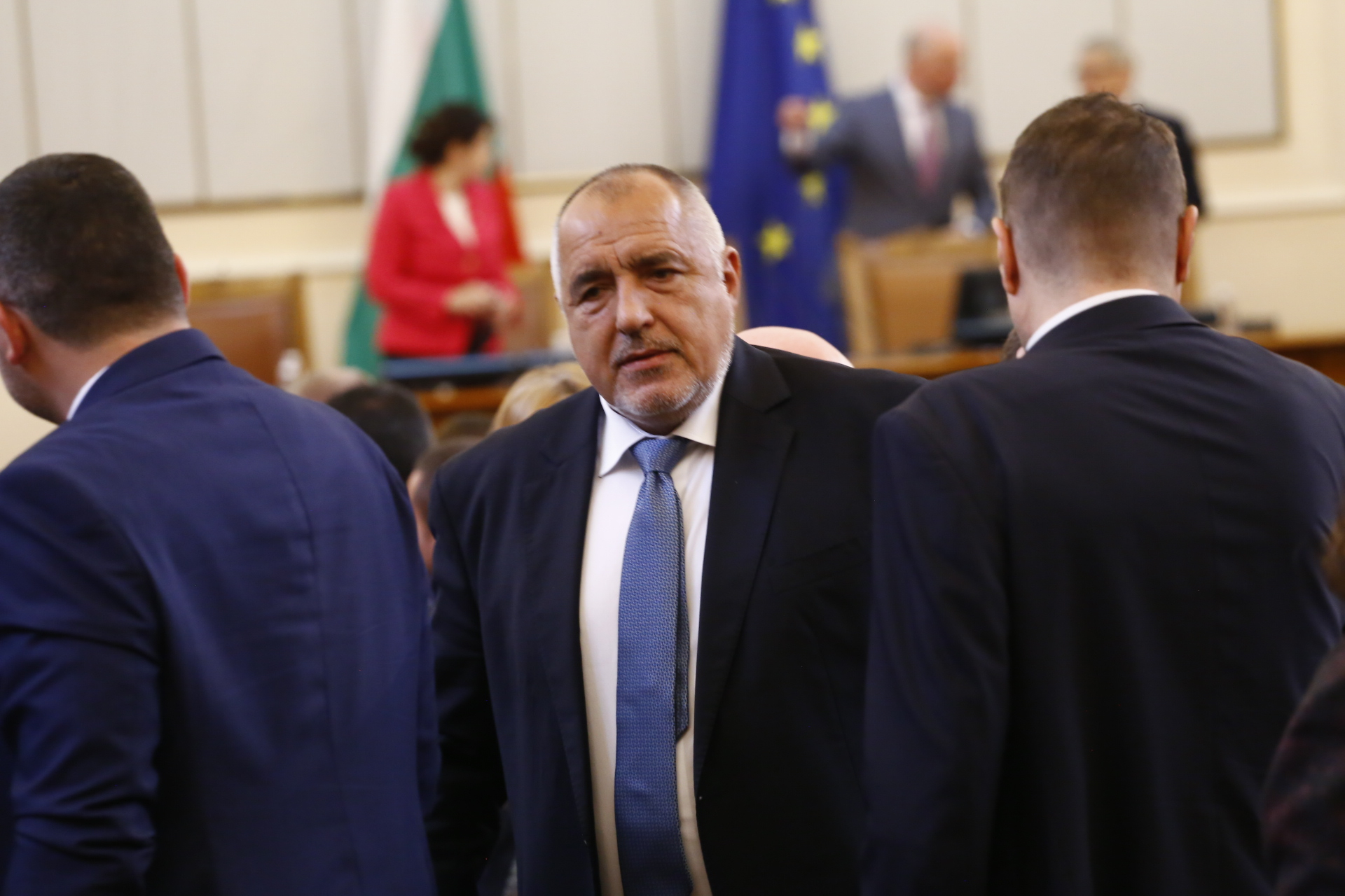 Политолози: Революцията ще изяде ПП, а Борисов се завърна по-силен