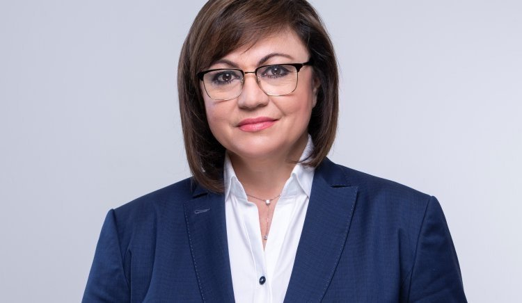 Корнелия Нинова заминава за Португалия по покана на премиера Антониу Коща