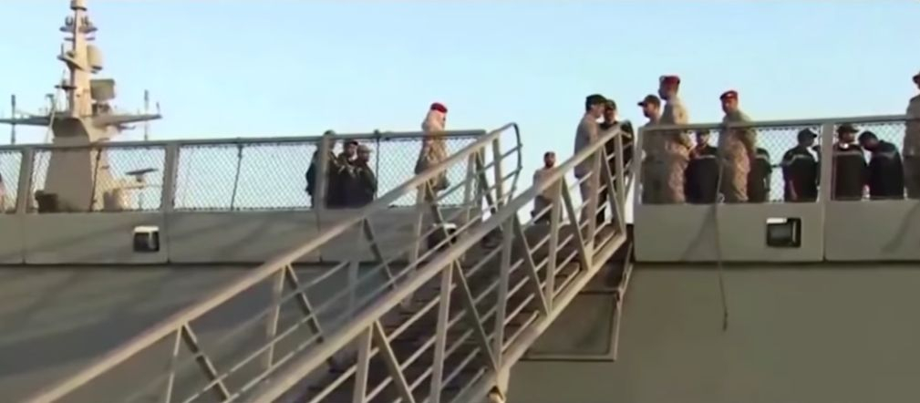 Евакуираха българи от Судан с военен кораб, ето къде ги изпратиха ВИДЕО