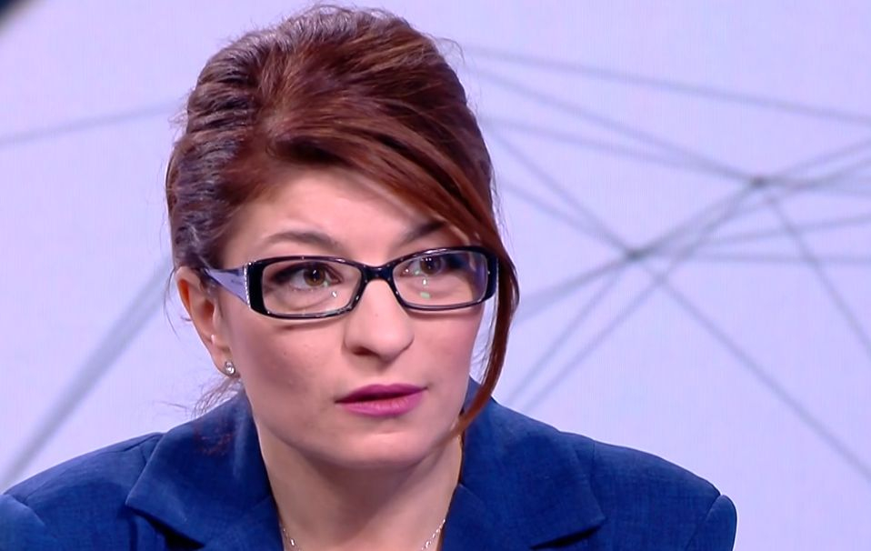 Атанасова сряза Лена и разкри какво правят в момента Борисов, Петков и Василев! 