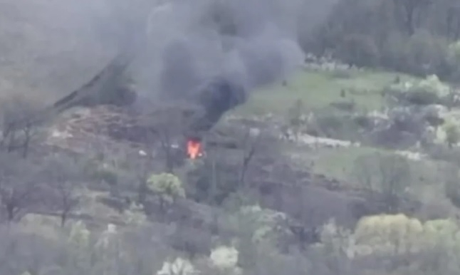 ВИДЕО от войната: ВСУ поразиха прецизно руска техника в Луганска област