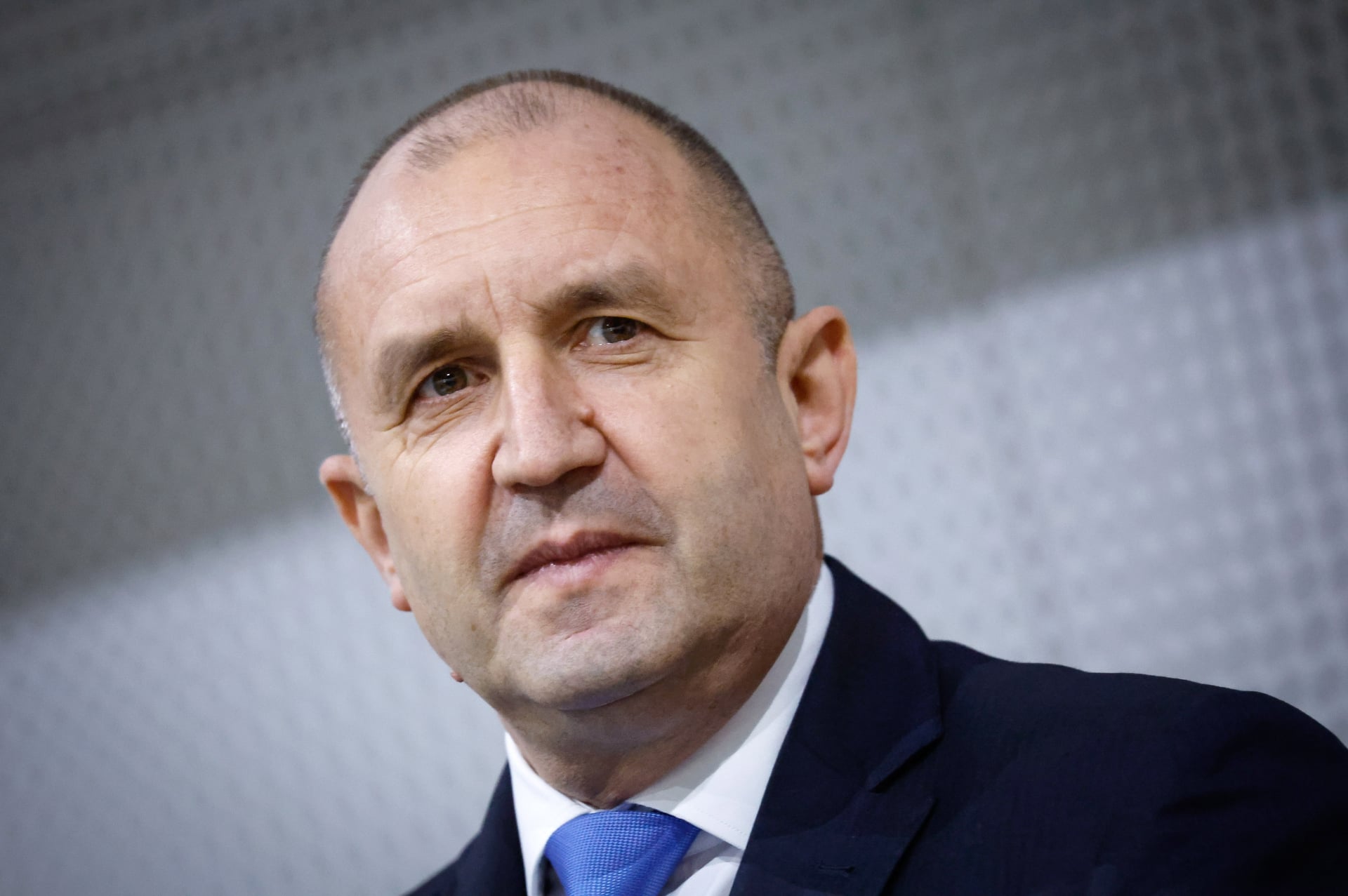 Радев с неочакван ход, постави в шах сглобката