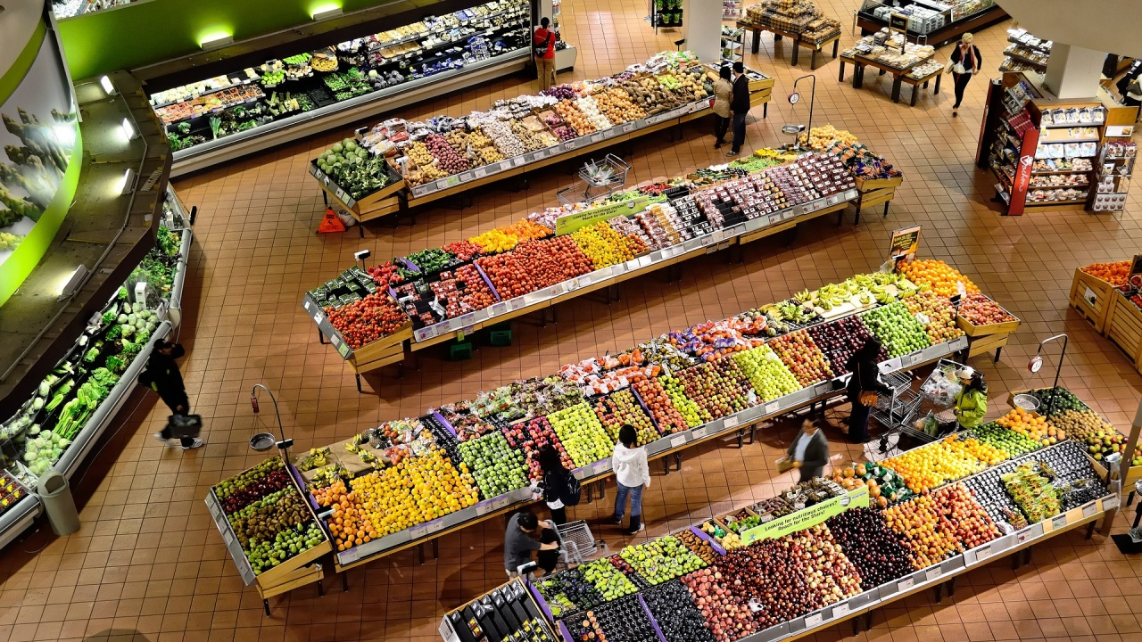 Гърците му хванаха цаката: Намалиха цените на куп продукти, но любимият на българите зехтин...
