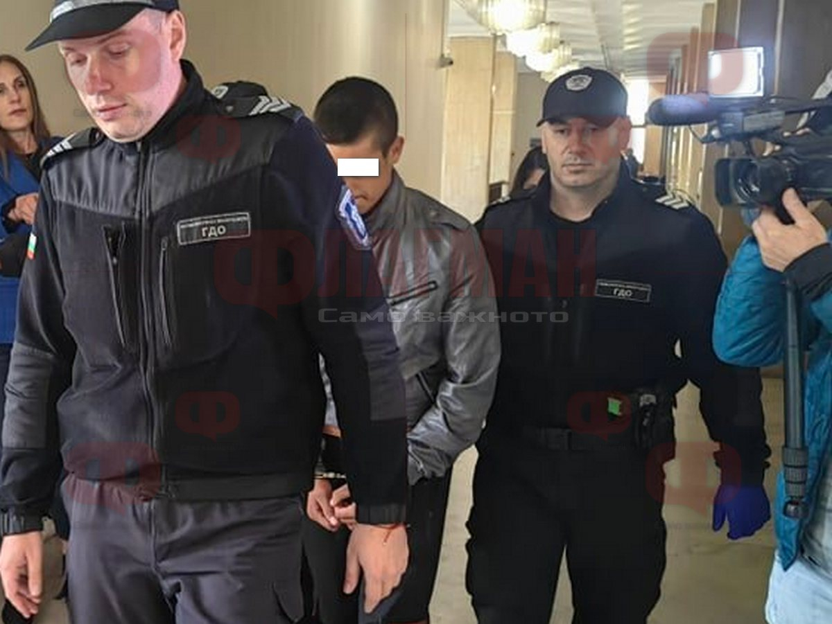 Камера разкри какви ги е вършил 14-г. Мишо малко преди да пречука Игор в Слънчев бряг