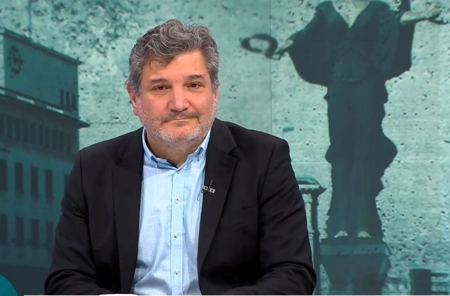 Георги Ганев разплете голяма интрига със стола на Асен Василев ВИДЕО