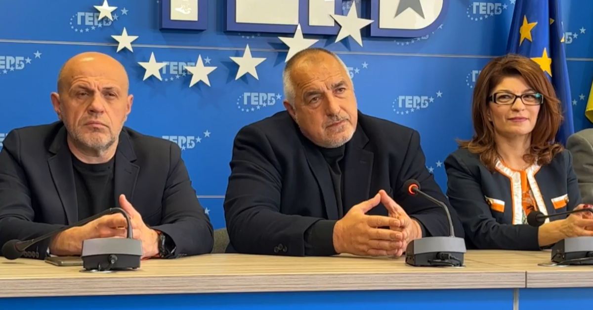 Не мога да разбера защо ГЕРБ непрекъснато са в оправдателен режим, ядоса се Калина Андролова