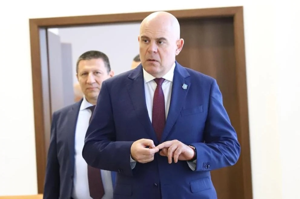 Сарафов разкри какво е спасило Гешев от адския взрив и какви хора са направили бомбата