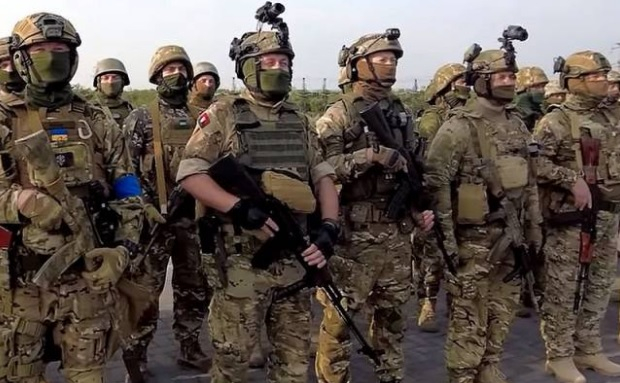 Две бомби ФАБ-500 удариха елитен спецназ на ВСУ на остров край Херсон и не остана никой