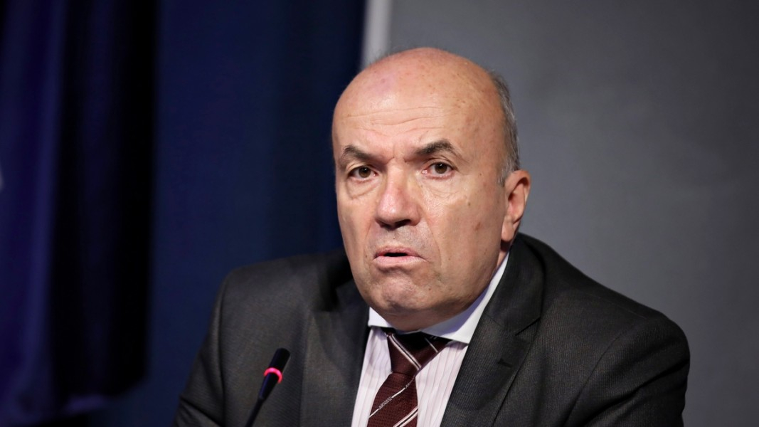 Рокада в МВнР: Ето кой сяда в стола на Николай Милков