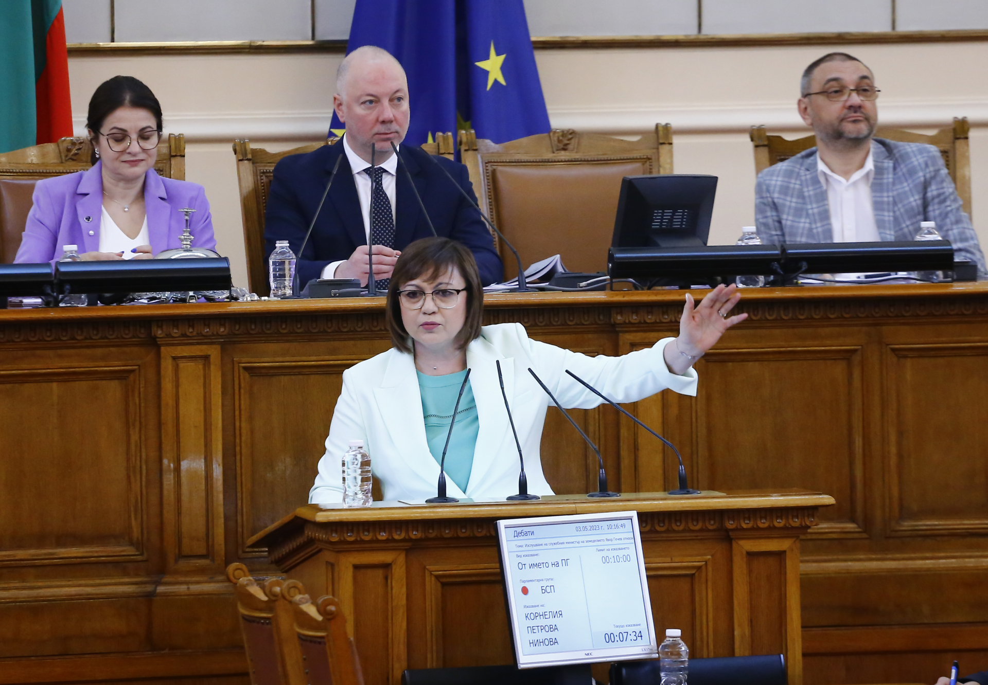 Нинова заплете интрига с ГЕРБ и ПП-ДБ преди срещата за правителство 