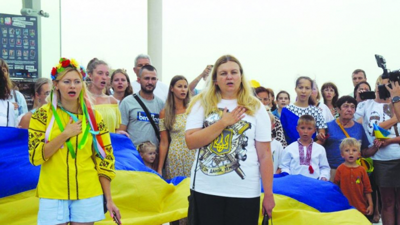 Няма угодия: Дават по 3 бона заплата на украинските бежанци у нас, те се мръщят