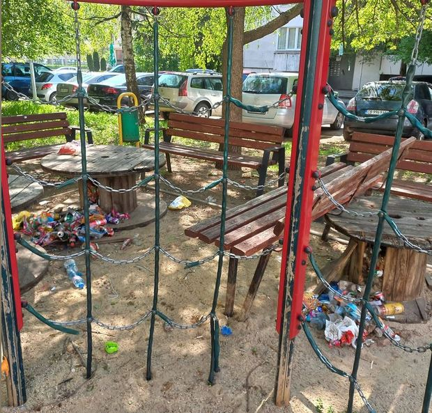 В това живеем: Гнусна картинка от София подпали мрежата СНИМКА