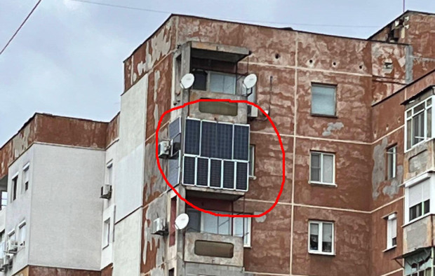 Архитектурно извращение?! Пловдивчанин с пари направи такъв ремонт на терасата си, че всички го одумват СНИМКА