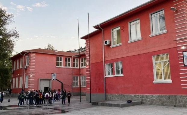 Разбра се какво се е случило в училище с шестокласника, който се самоуби в Пловдив