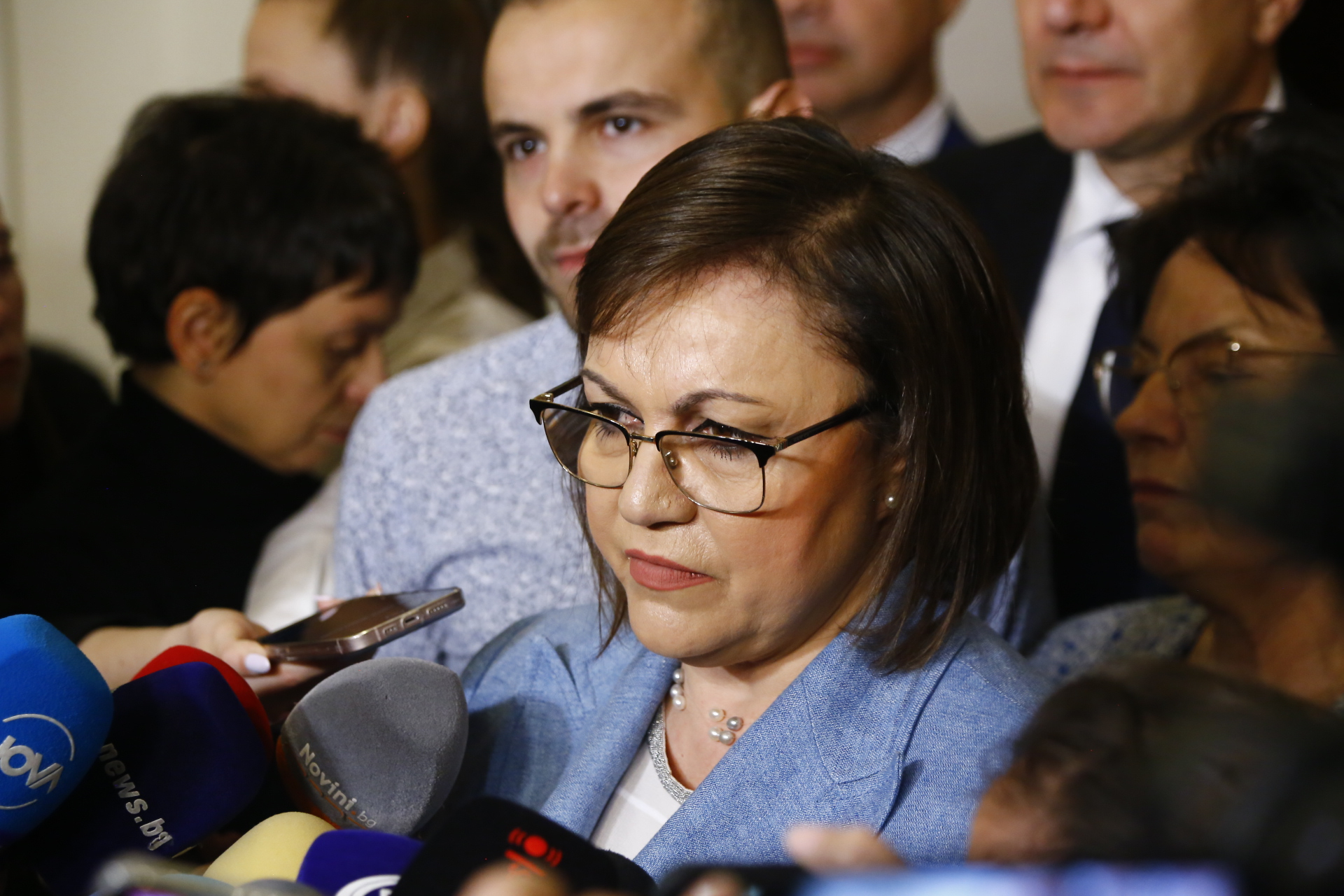 Нинова с разкритие за документите за "Барселонагейт" в НС, каза защо Радев е "баща на хаоса" 