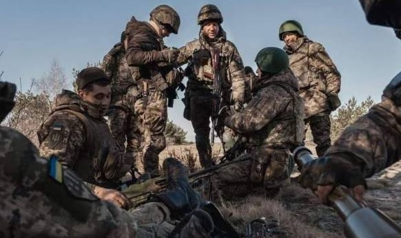 Голям шеф от Бундесвера предупреди ВСУ: Сега не е време за настъпление!