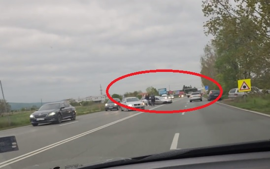 Първо в БЛИЦ! Адско меле в ранни зори в Божурище ВИДЕО