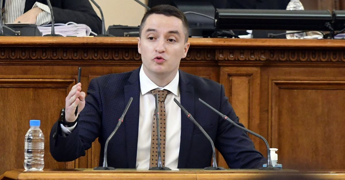 Божанков: Копейката и той получил награда. Вместо „мъж на годината” му връчили „Къс меч”
