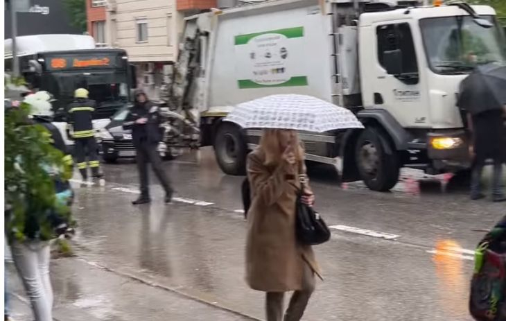 Зрелищно верижно меле с 6 коли в София ВИДЕО