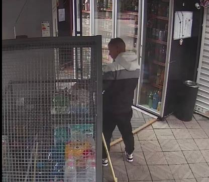 Келеш в скъп анцунг взриви мрежата с грозна постъпка в Пловдив ВИДЕО 