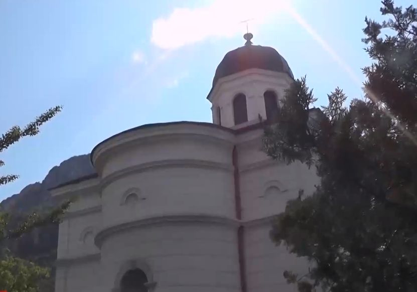 Знамение в небето над Враца, всички онемяха ВИДЕО