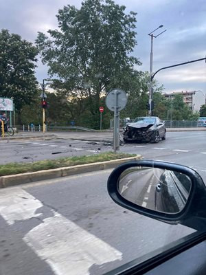 Зрелищно меле в София, шофьорите са....