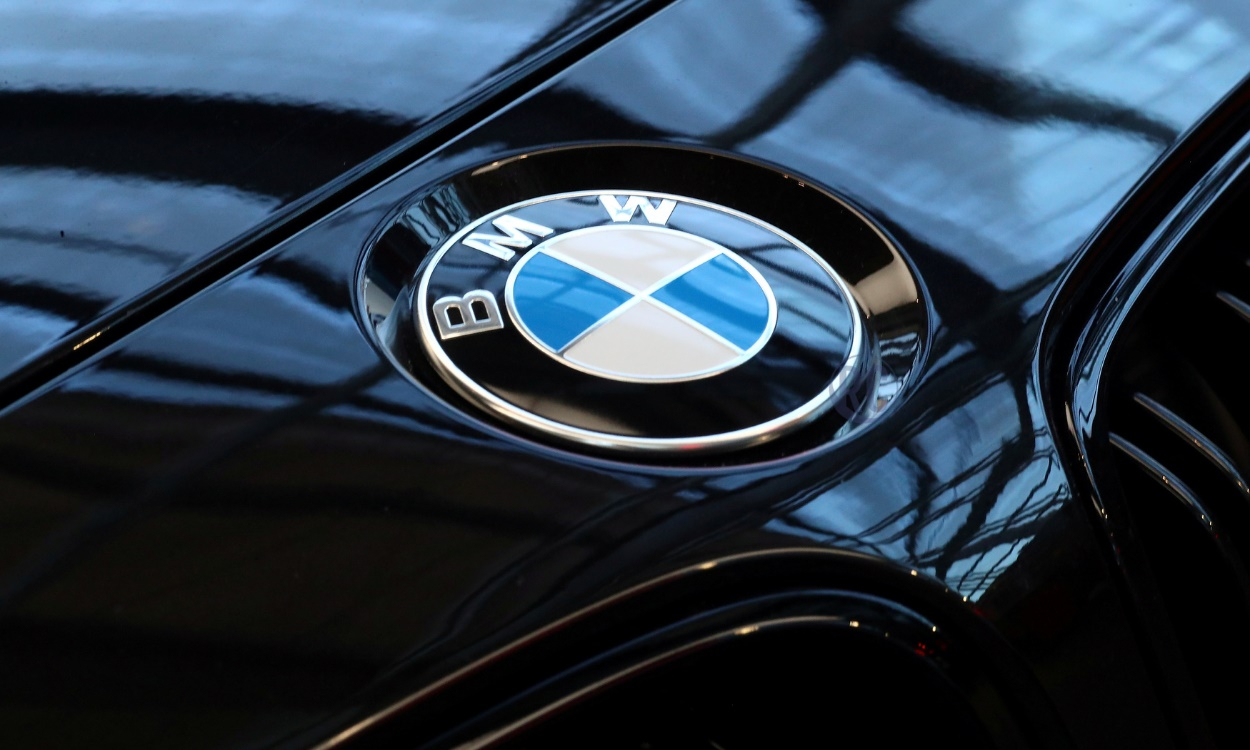 Разкриха как ще изглежда електрическото BMW i5 СНИМКА