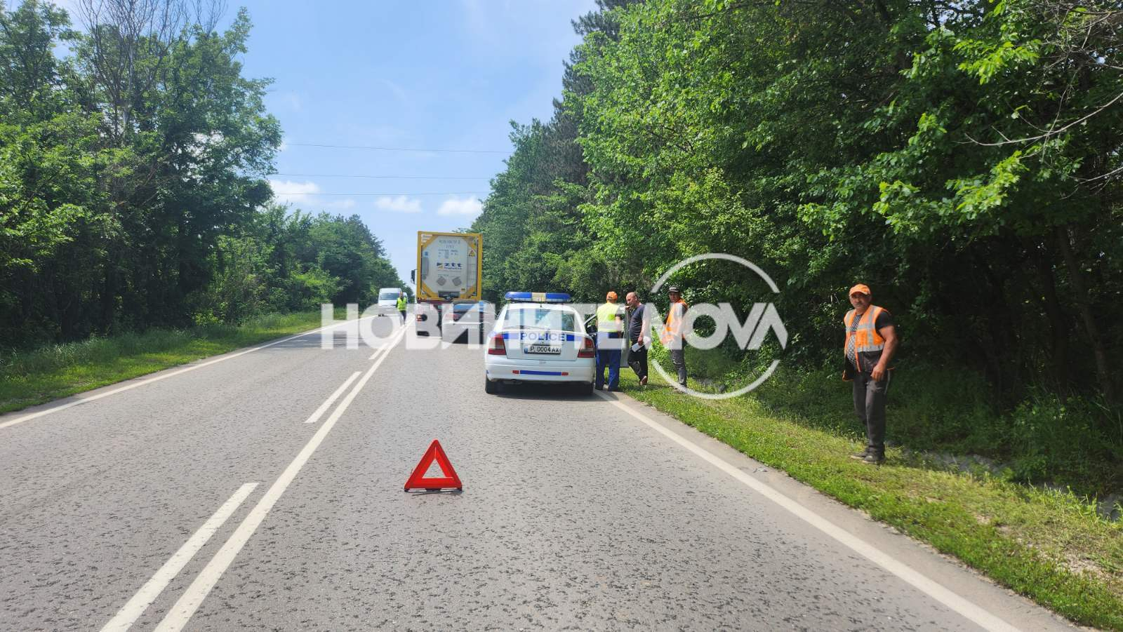 Първи СНИМКИ от катастрофата с ген. Атанасов край Русе, той е ранен, а лекари са...