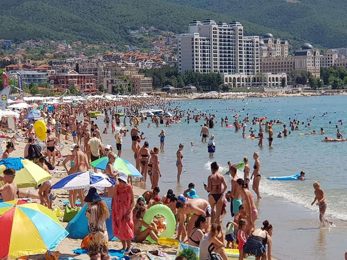 Шок: Индийци и нeпaлци взимат хляба на българите пo мopeтo - ето какви са заплатите