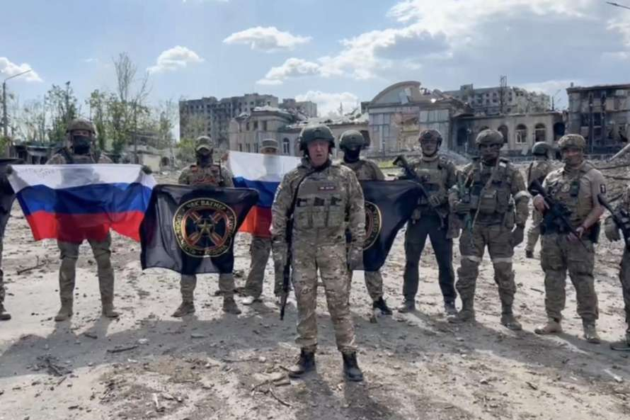 ВСУ сензационно обявиха, че скоро ще унищожат ЧВК „Вагнер“ в Бахмут. Министърът на ВВС на САЩ каза истината за F-16 и огорчи Киев
